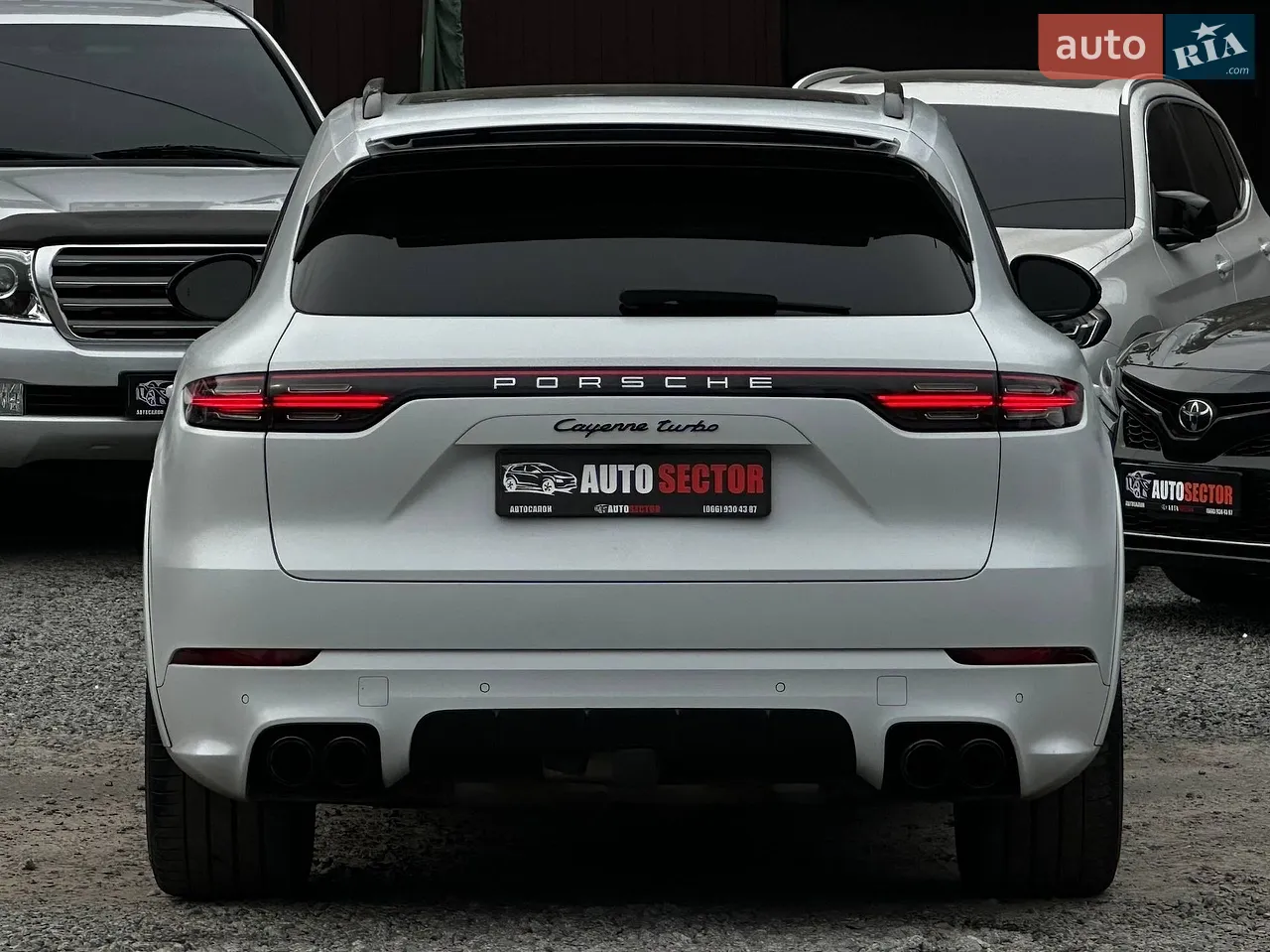 Позашляховик / Кросовер Porsche Cayenne 2018 в Харкові фото 9