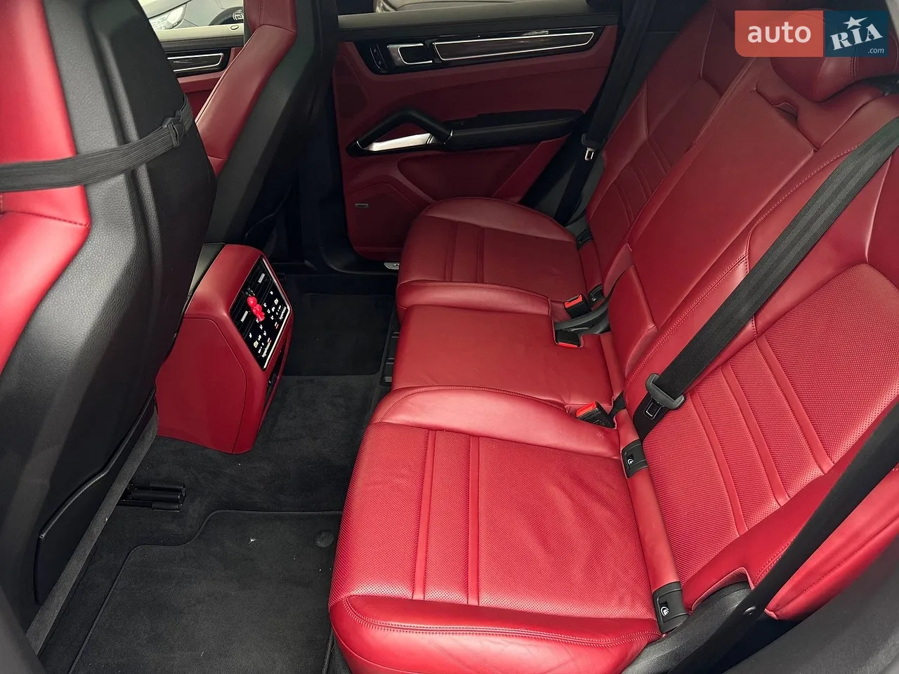 Позашляховик / Кросовер Porsche Cayenne 2018 в Харкові фото 26