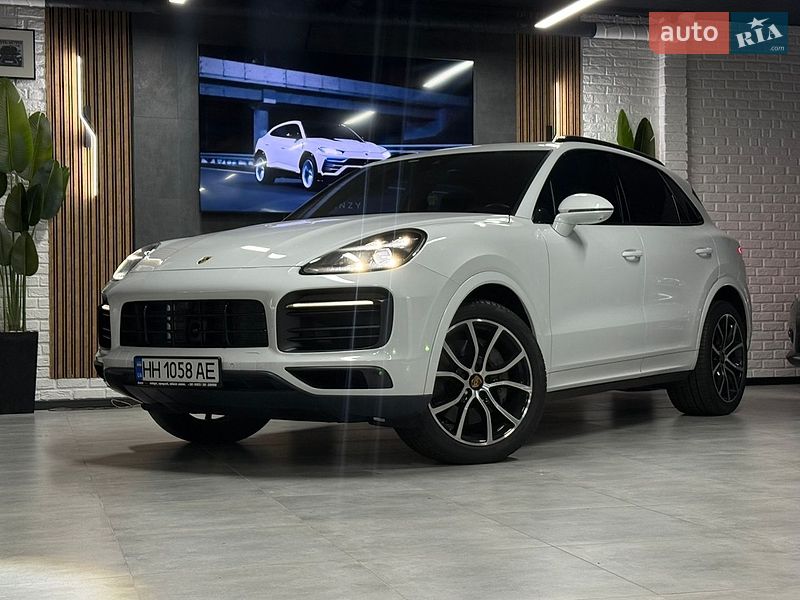 Позашляховик / Кросовер Porsche Cayenne 2019 в Одесі