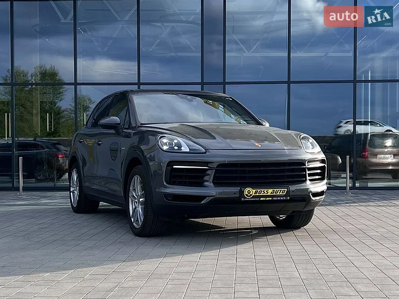Porsche Cayenne 2022