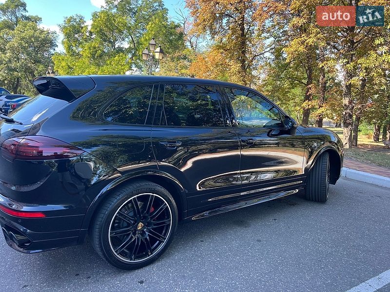 Внедорожник / Кроссовер Porsche Cayenne 2017 в Одессе