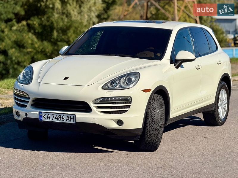 Позашляховик / Кросовер Porsche Cayenne 2012 в Києві