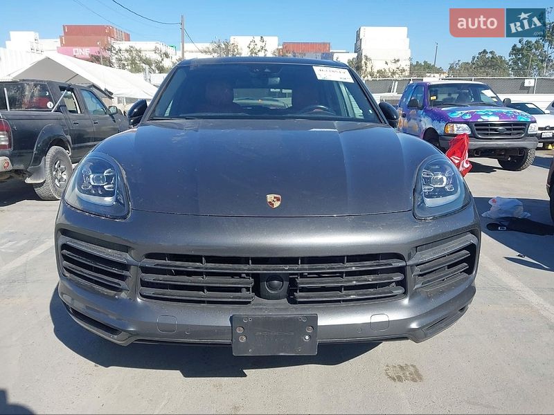 Внедорожник / Кроссовер Porsche Cayenne 2019 в Киеве