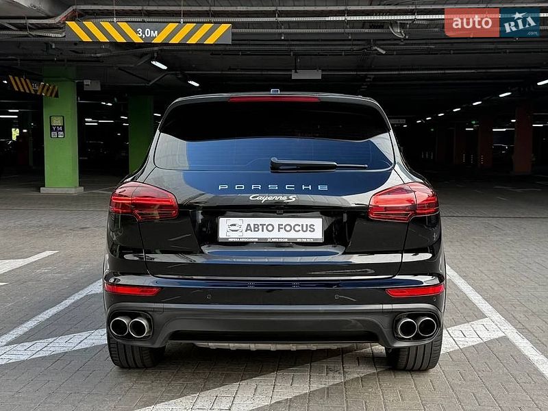 Внедорожник / Кроссовер Porsche Cayenne 2017 в Киеве
