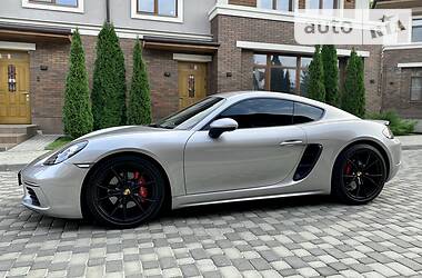 Купе Porsche Cayman 2016 в 