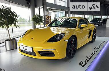 Купе Porsche Cayman 2021 в Києві