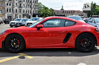 Купе Porsche Cayman 2017 в 