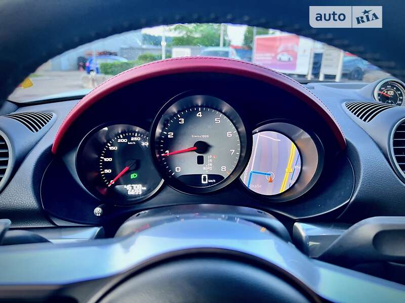 Купе Porsche Cayman 2016 в Киеве