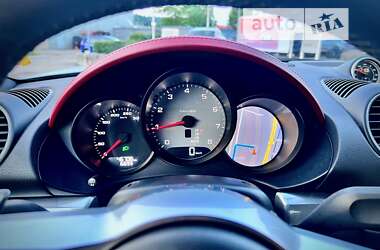 Купе Porsche Cayman 2016 в Киеве