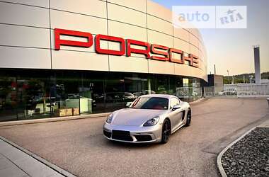 Купе Porsche Cayman 2016 в Киеве