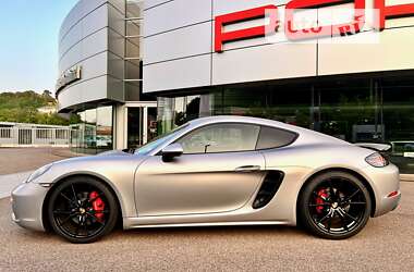 Купе Porsche Cayman 2016 в Киеве