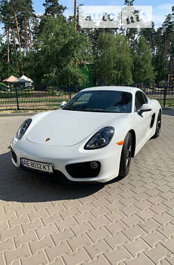 Купе Porsche Cayman 2015 в 