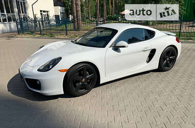 Купе Porsche Cayman 2015 в 
