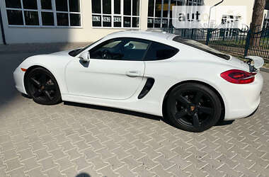 Купе Porsche Cayman 2015 в 