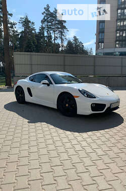 Купе Porsche Cayman 2015 в 