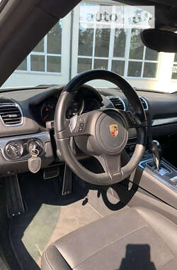 Купе Porsche Cayman 2015 в 