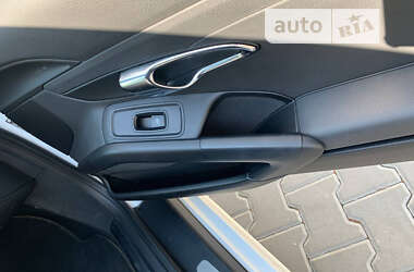 Купе Porsche Cayman 2015 в 