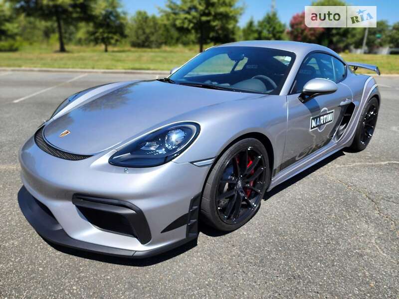 Купе Porsche Cayman 2021 в Киеве