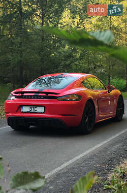 Купе Porsche Cayman 2017 в 