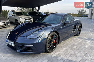 Купе Porsche Cayman 2018 в 