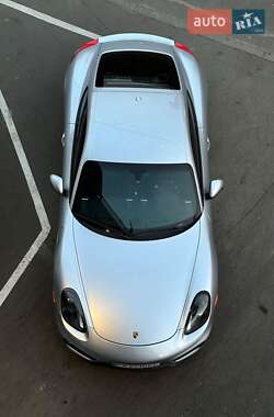 Купе Porsche Cayman 2016 в 