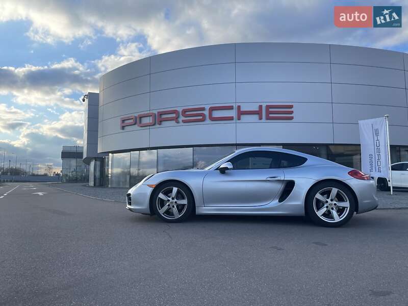 Купе Porsche Cayman 2016 в Киеве