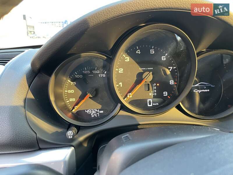 Купе Porsche Cayman 2016 в Киеве
