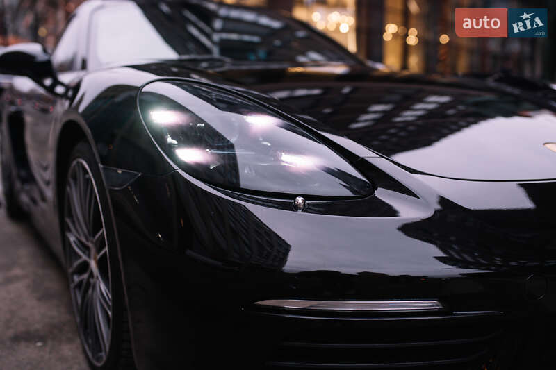 Купе Porsche Cayman 2017 в Днепре