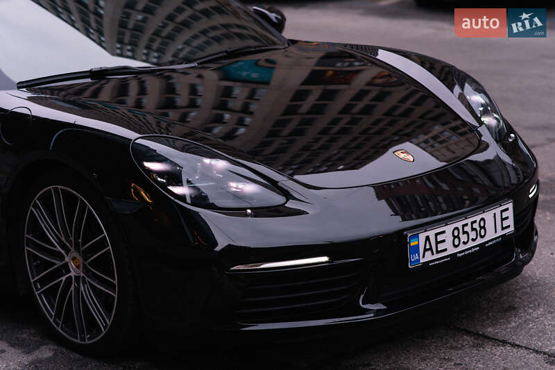Купе Porsche Cayman 2017 в Днепре
