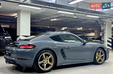 Купе Porsche Cayman 2018 в 
