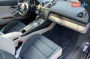 Купе Porsche Cayman 2018 в 