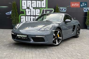 Купе Porsche Cayman 2018 в 
