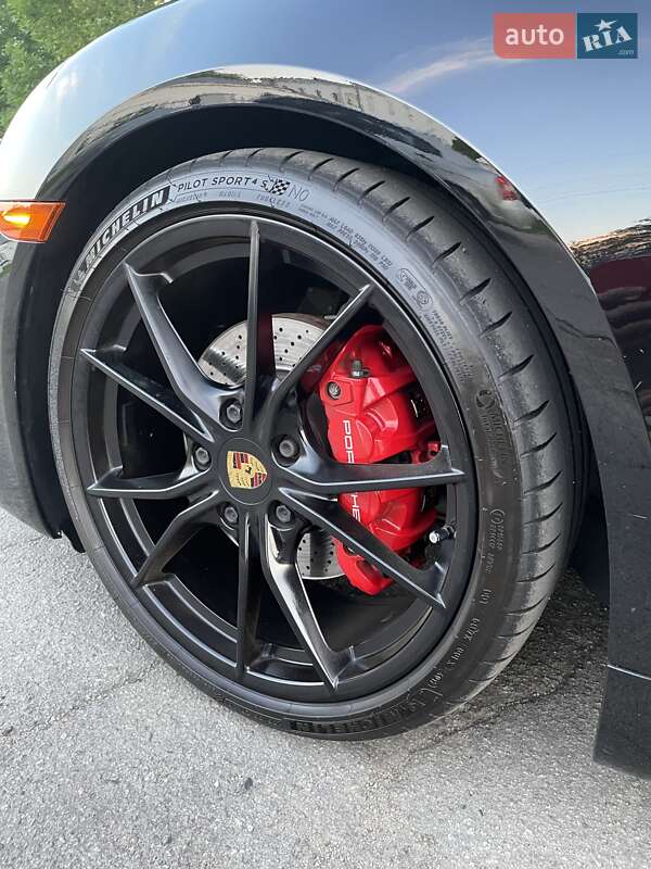 Купе Porsche Cayman 2017 в Полтаві