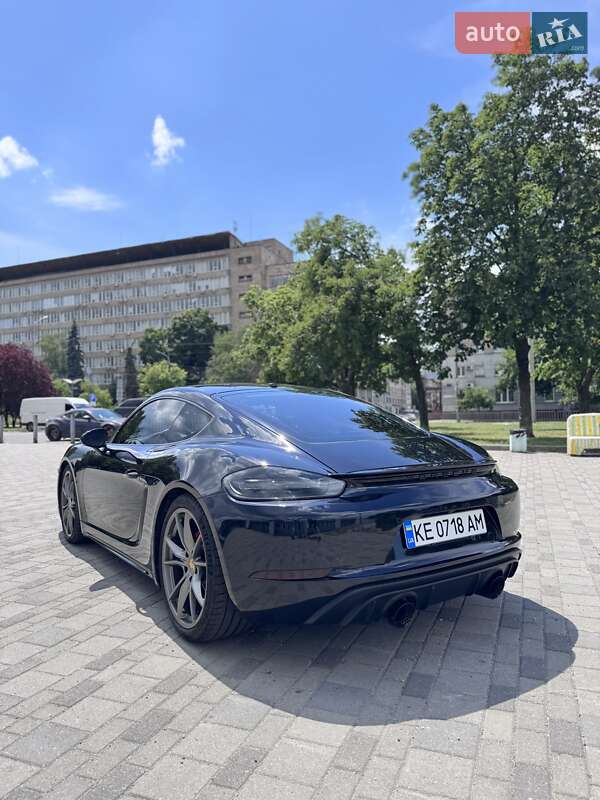 Купе Porsche Cayman 2017 в Днепре