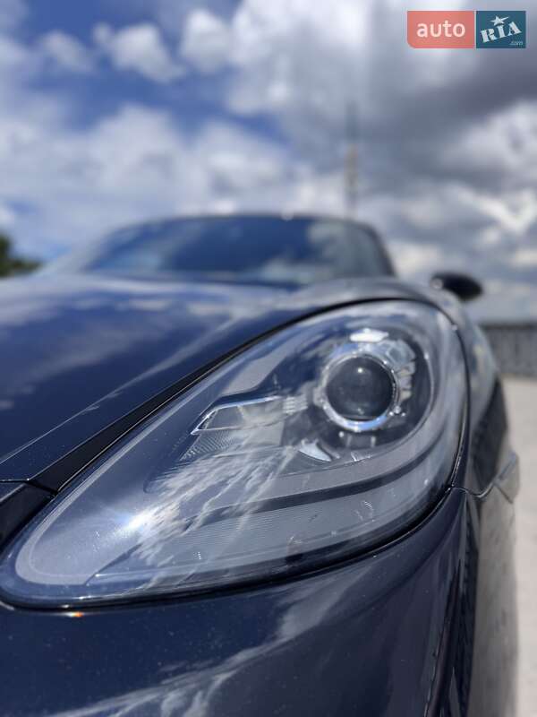 Купе Porsche Cayman 2017 в Днепре
