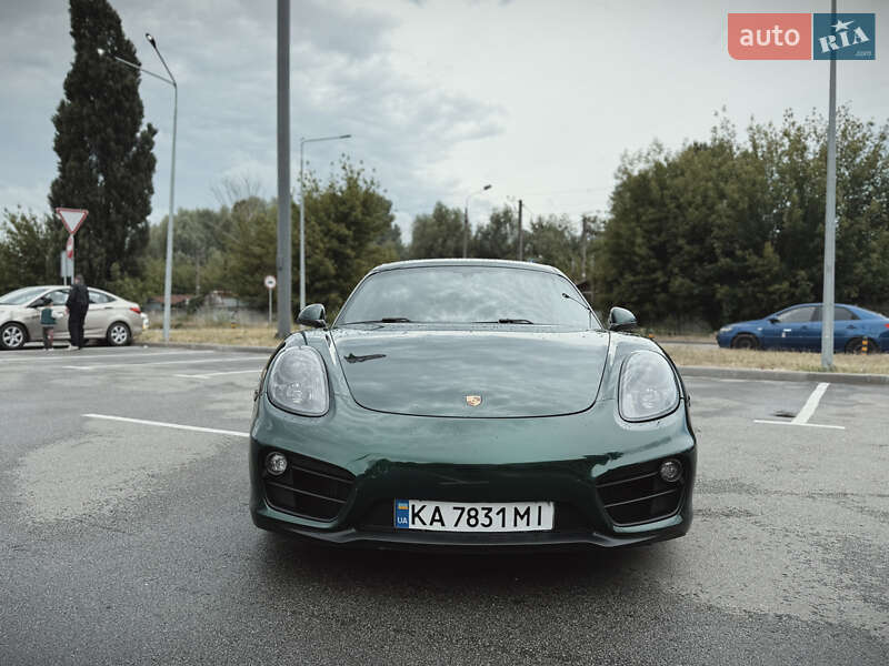 Купе Porsche Cayman 2015 в Киеве
