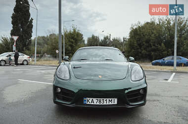 Купе Porsche Cayman 2015 в 