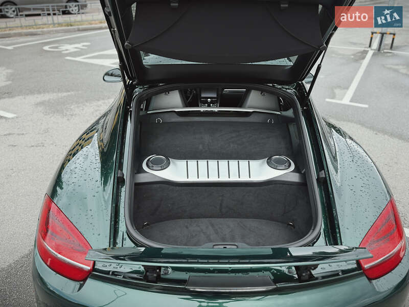 Купе Porsche Cayman 2015 в Киеве