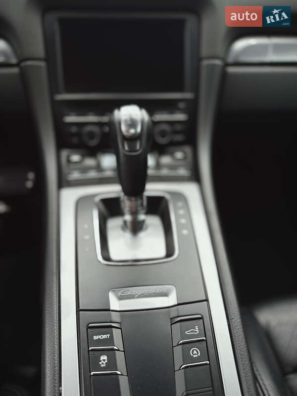 Купе Porsche Cayman 2015 в Киеве