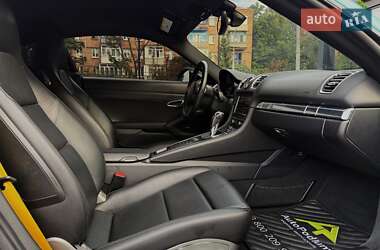 Купе Porsche Cayman 2014 в 
