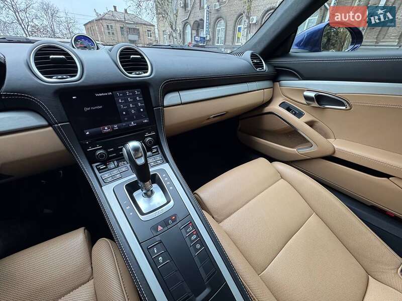 Купе Porsche Cayman 2022 в Запорожье