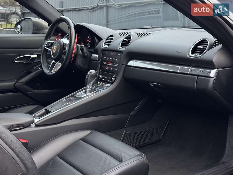 Купе Porsche Cayman 2019 в Києві фото 13 Купе Porsche Cayman 2019 в Києві