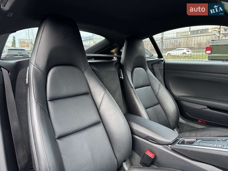 Купе Porsche Cayman 2019 в Києві фото 14 Купе Porsche Cayman 2019 в Києві