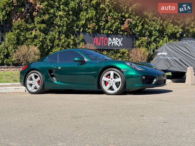 Купе Porsche Cayman 2015 в Киеве