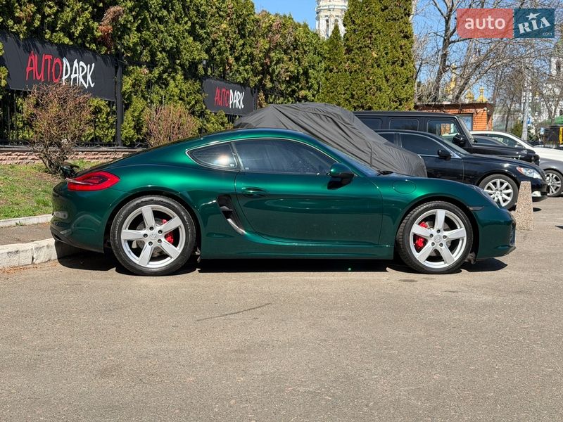 Купе Porsche Cayman 2015 в Киеве