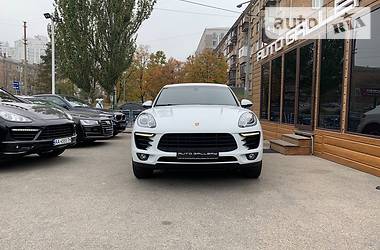 Внедорожник / Кроссовер Porsche Macan 2014 в Киеве