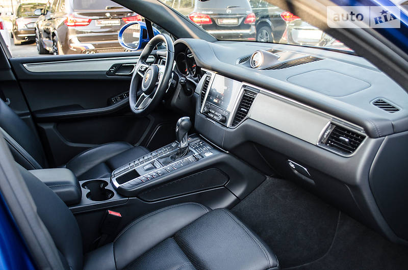 Позашляховик / Кросовер Porsche Macan 2016 в Києві