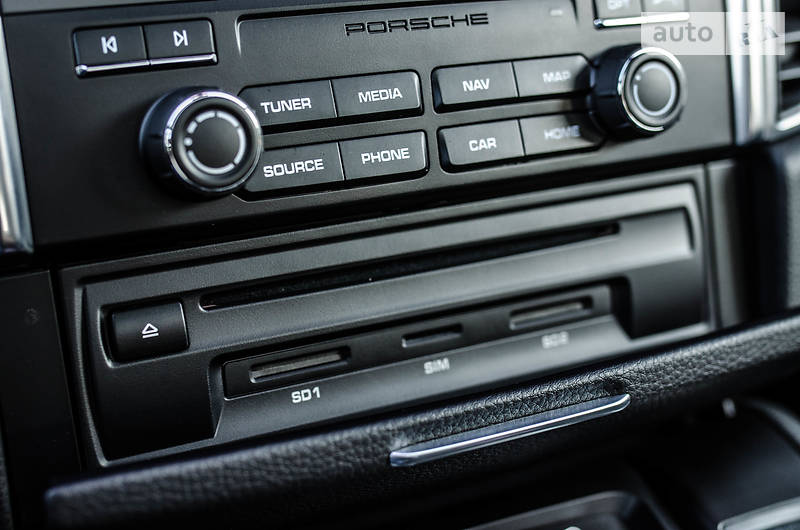 Позашляховик / Кросовер Porsche Macan 2016 в Києві