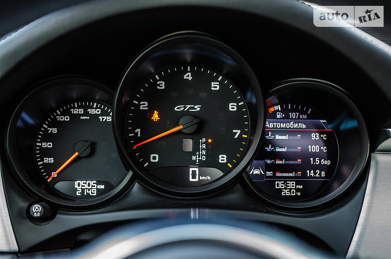 Позашляховик / Кросовер Porsche Macan 2016 в Києві