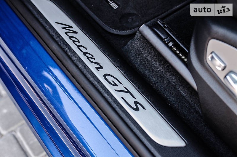 Позашляховик / Кросовер Porsche Macan 2016 в Києві